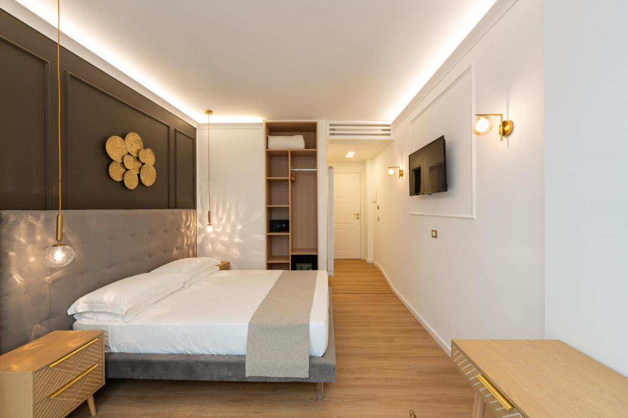 Toledo Relais Suites - By Pera Rooms Collection Νάπολη Εξωτερικό φωτογραφία